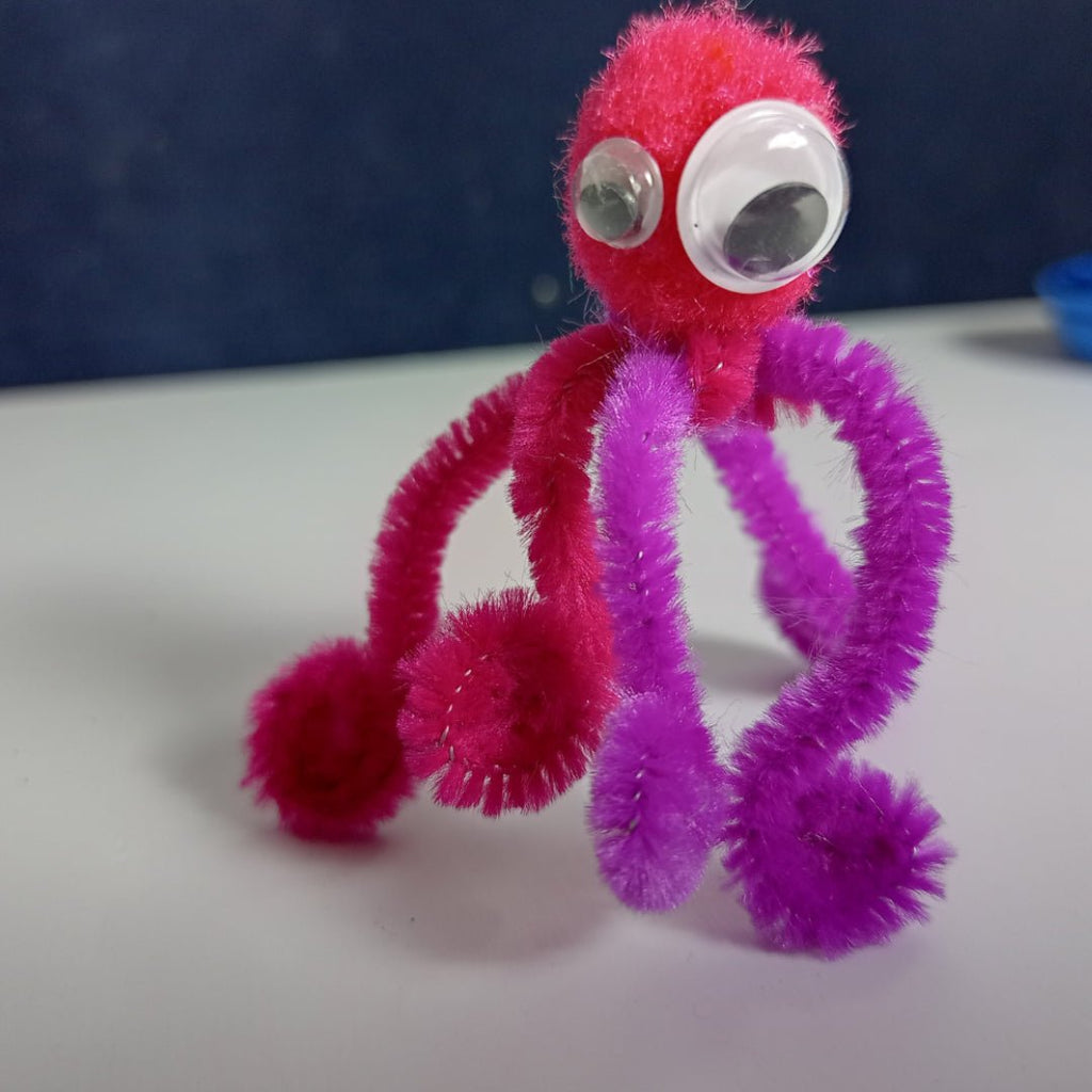 Adorable Purple Pompom & Pipe Cleaner Octopus Craft!